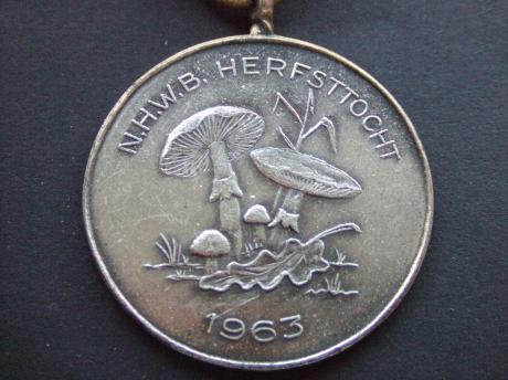 N.H.W.B.(Noord-Hollandse Wandelbond) herfsttocht 1963 ( paddestoelen)